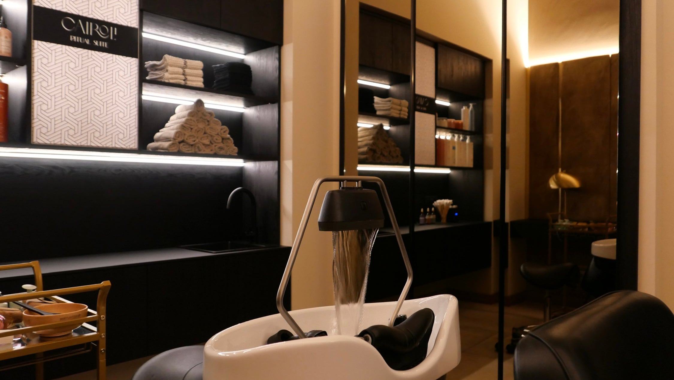 Servizio di Ritual suite head SPA da Cairoli Studio